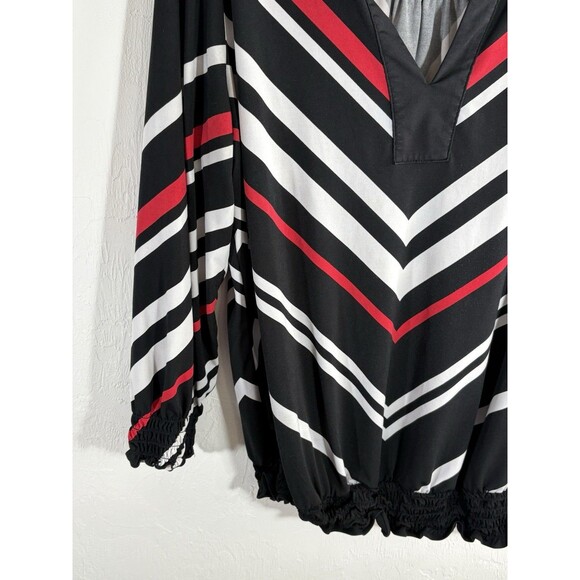 ALFANI Large Black, White, Red 3/4 Sleeve Women’s Ruched Hem Split V-neck Blouse - Picture 3 of 9